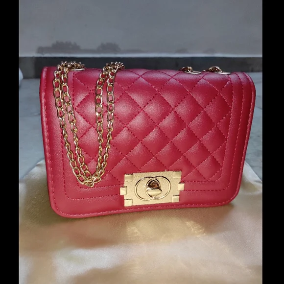 Red Bag (2 in 1 ) New with dustbag - Picture 2 of 16